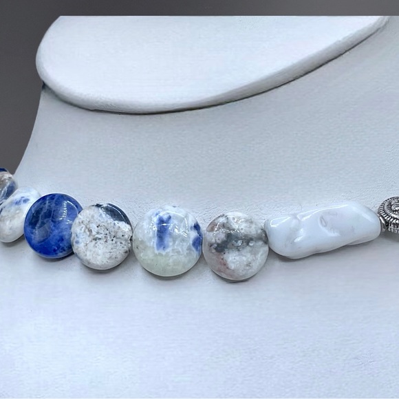🌺Artisan Natural Stone Necklaces/Choker - Picture 5 of 15